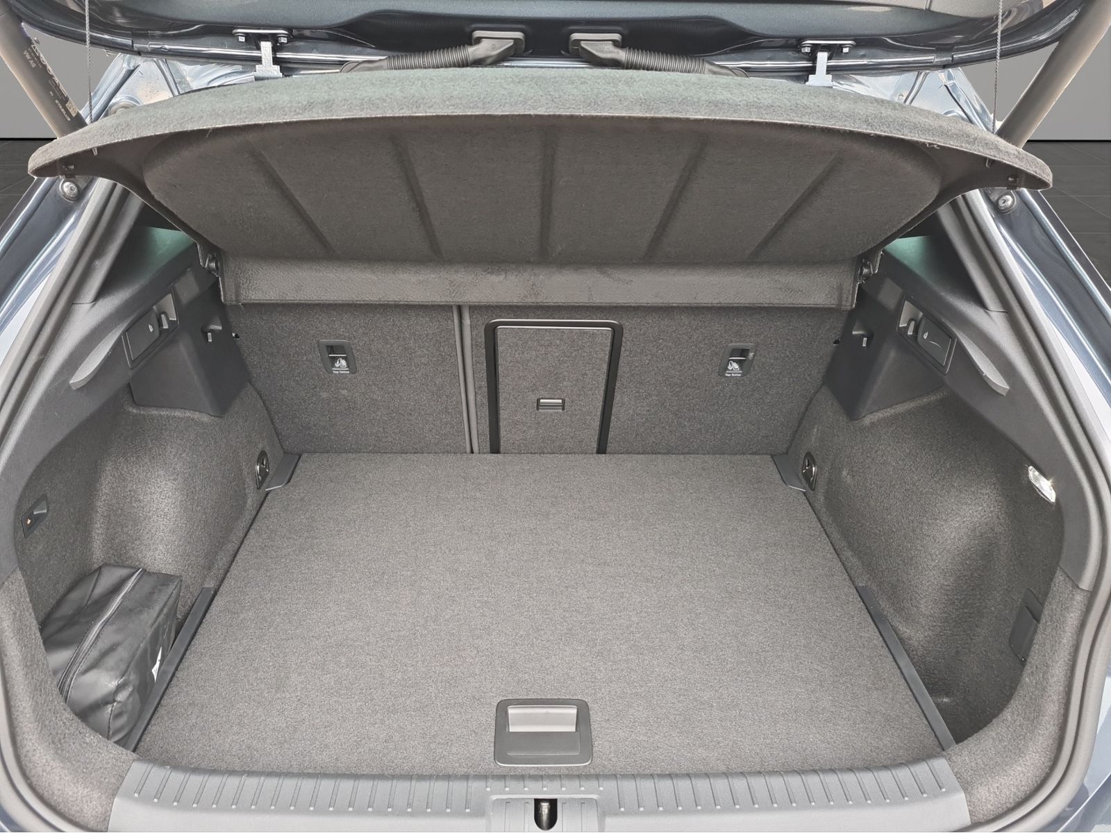 Cupra Formentor VZ 2.0 TSI 4Dr. M - Samsaru's Car Outlet