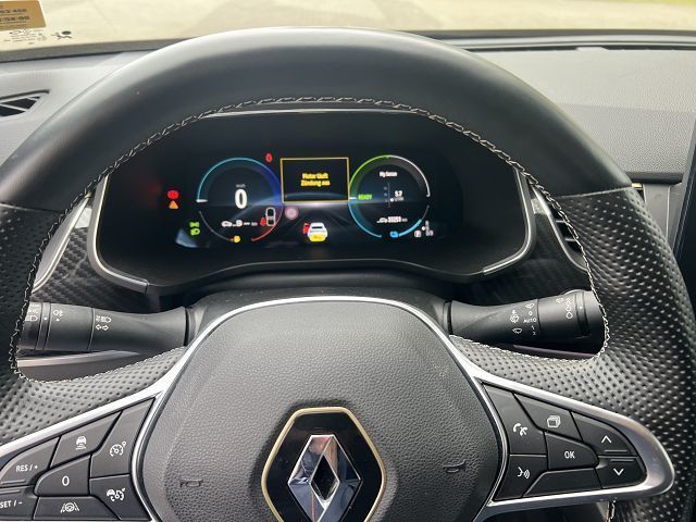 Renault Arkana E-TECH Hybrid 145 Automatik - Samsaru's Car Outlet