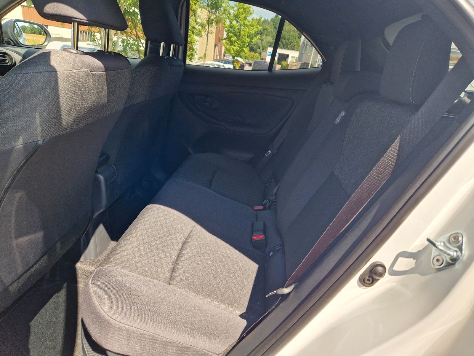 Toyota Yaris Cross 1,5-l-VVT-iE Teamplayer Safety P. V