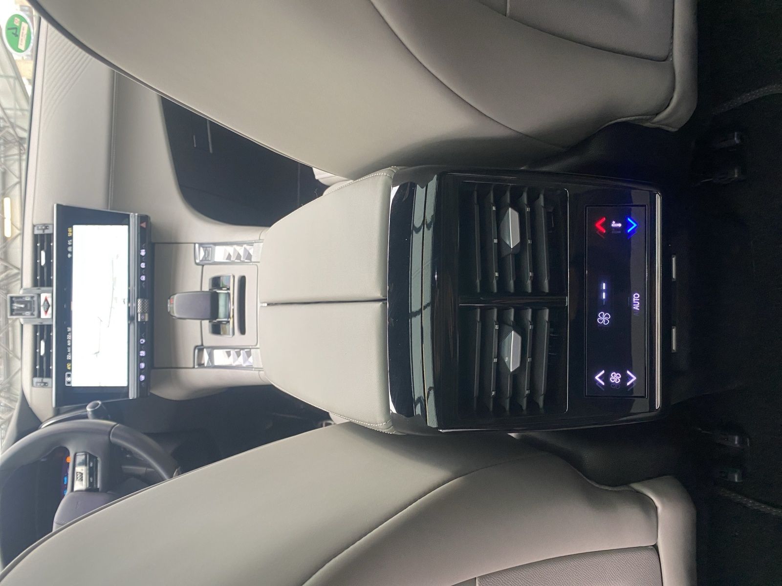 DS Automobiles DS 7 E-Tense 360 Hybrid ACC, Allrad, 21 Zoll