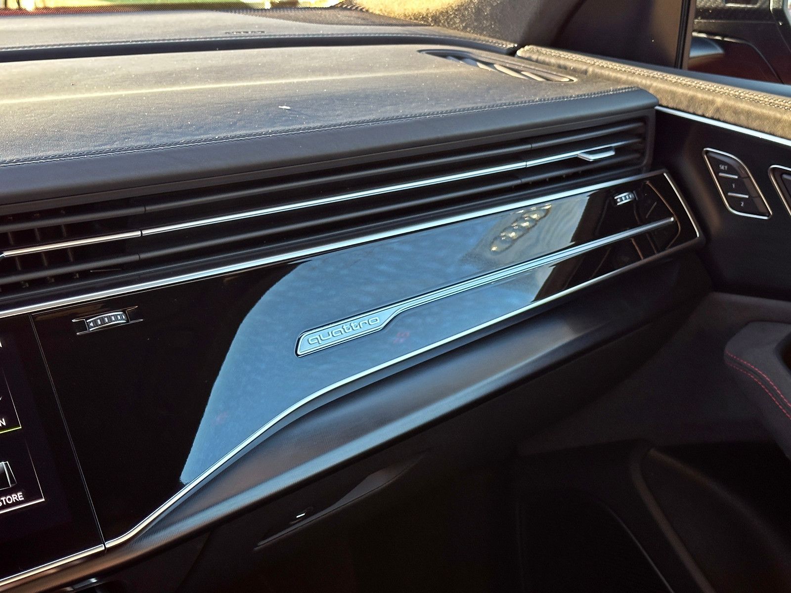 Audi RSQ8 performance 2xCARBON KERAMIK HUD NIGHT OLED