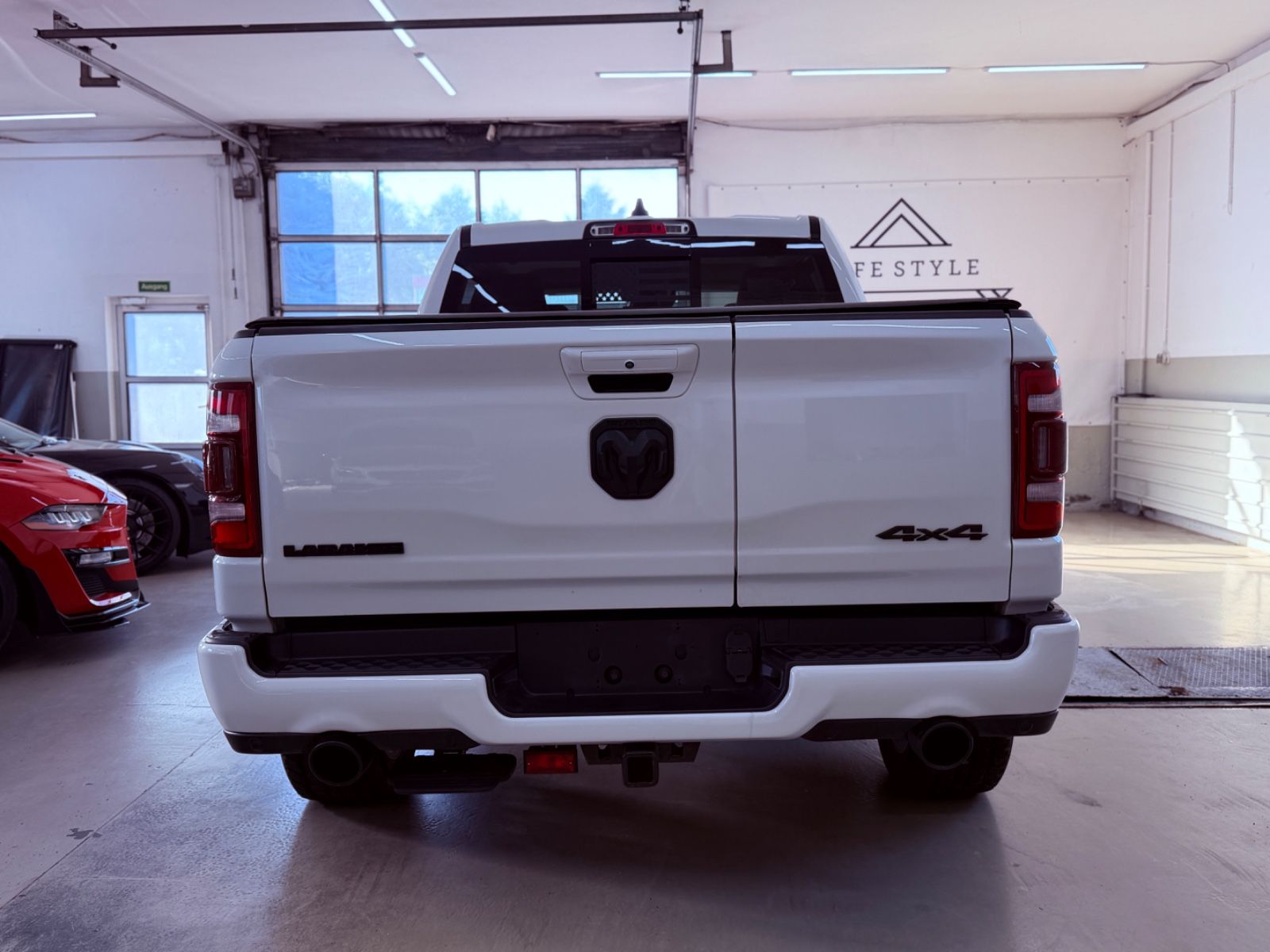 Dodge RAM/LIMITED/BIG SCREEN/