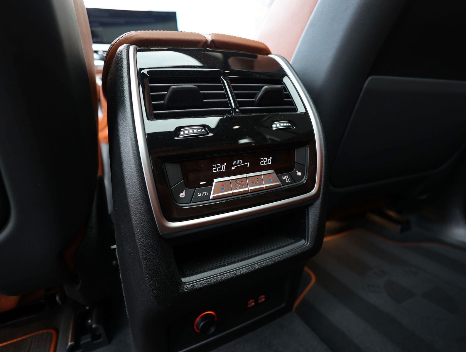 BMW X5 50e xDrive | Individual - Sky - AHK - Bow&Wil