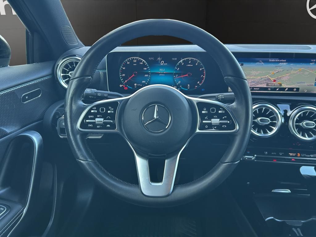 Mercedes-Benz A 180 - Samsaru's Car Outlet