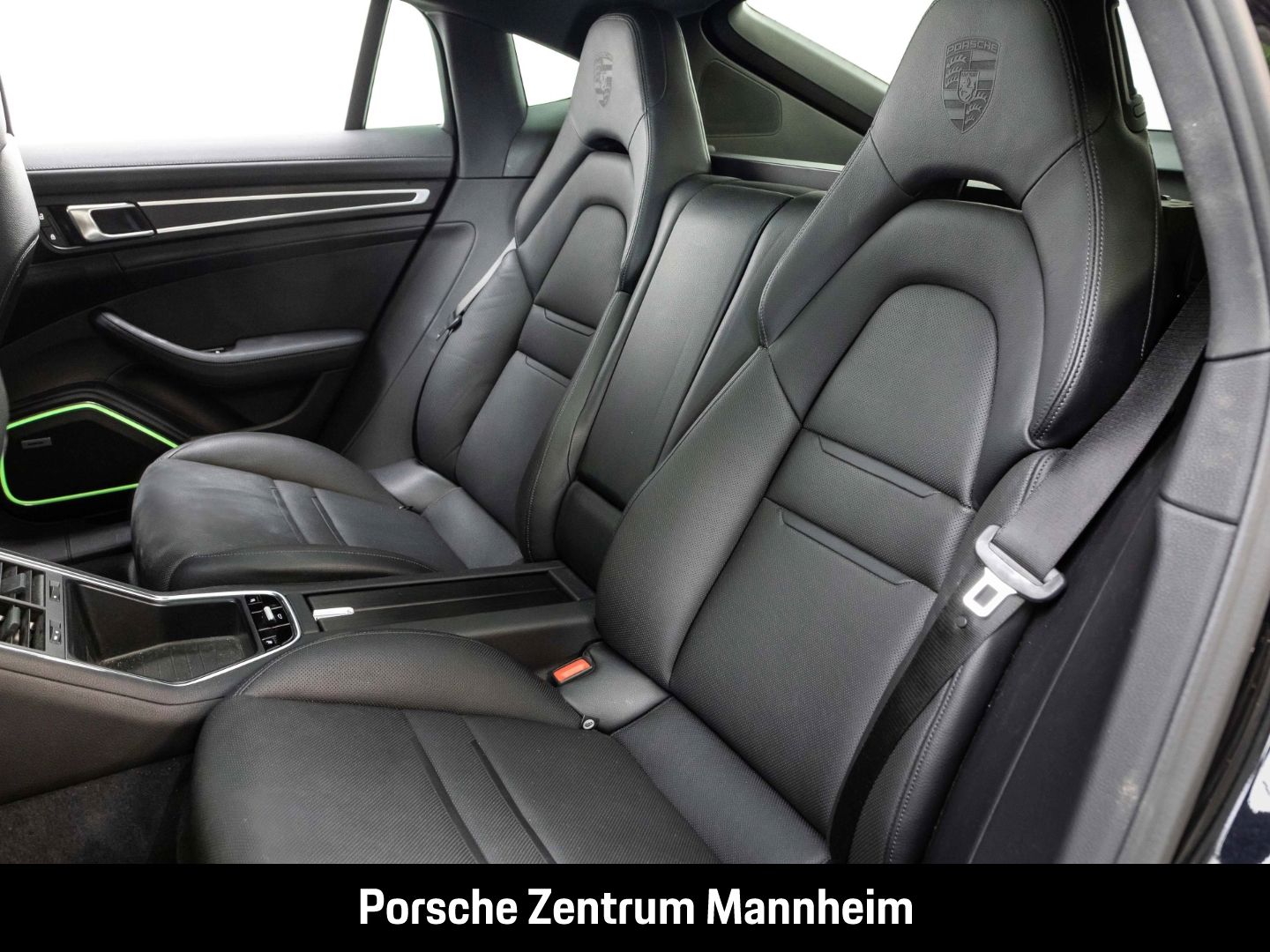 Porsche Panamera 4 E-Hybrid Platinum Edition SportDesign