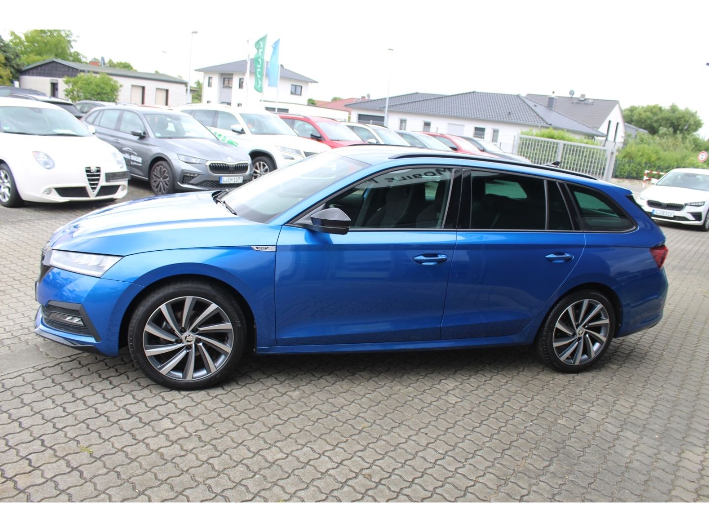 Skoda Octavia Sportline 1.5 TSI - Samsaru's Car Outlet