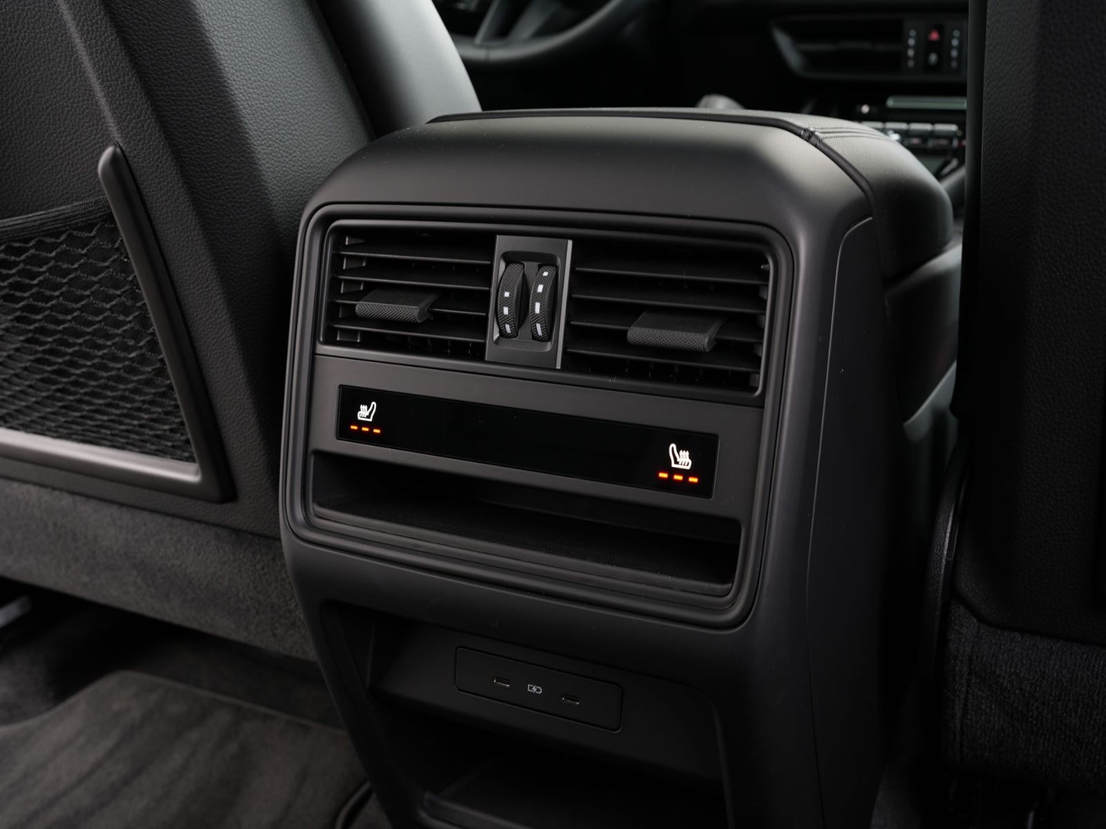 Porsche E-Hybrid MY24-INNODRIVE-ACC-LUFTF.-PANO-BOSE-RS