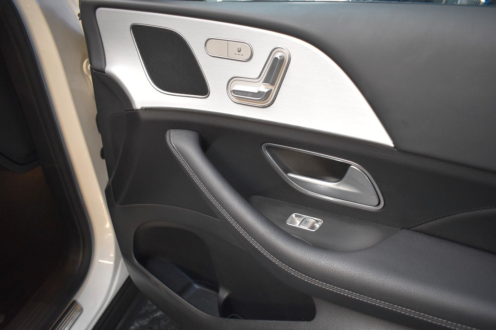 Mercedes-Benz GLE 350 e 4Matic*LEDER*KAMERA*AHK*LED*WIDESCREEN