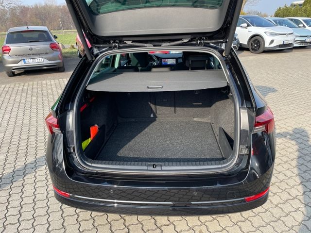 Skoda Octavia Combi Style First Edition 2.0 TDI - Samsaru's Car Outlet