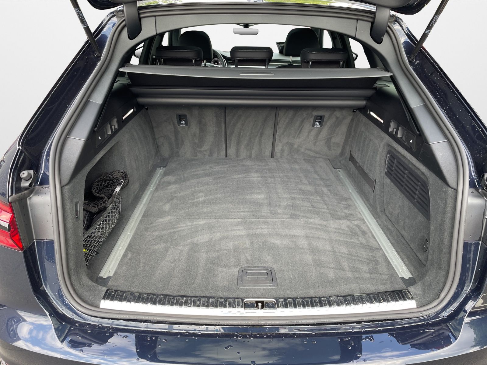 Audi A6 Avant 35 TDI S tronic advanced - Samsaru's Car Outlet