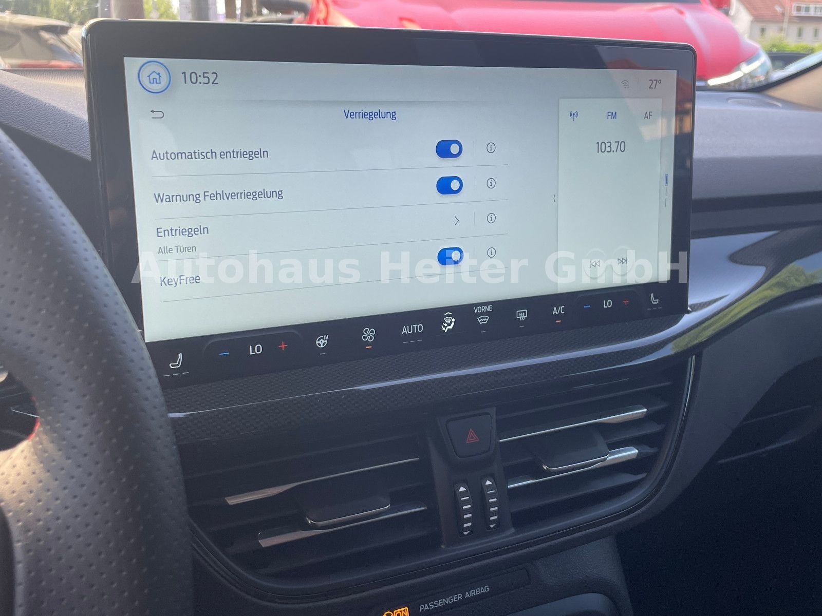 Ford Focus 1.5 EB Aut.ST-Line X / ACC+Matrix+e.Klappe