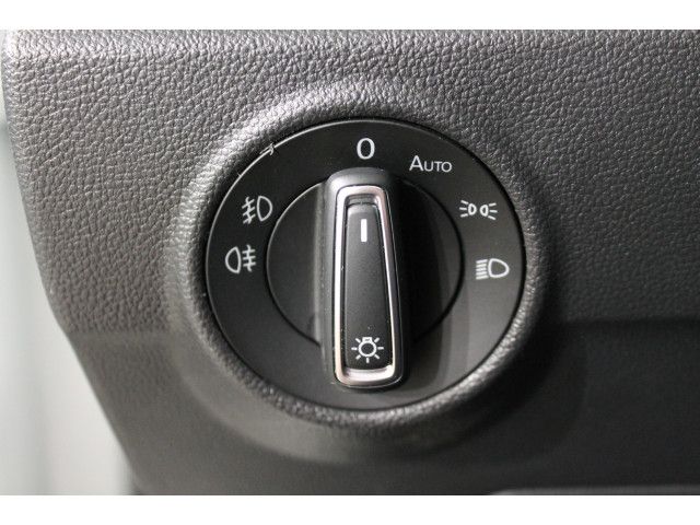 Volkswagen T-Roc 1.5 TSI Style - Samsaru's Car Outlet