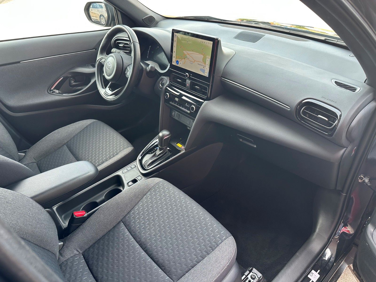 Toyota Yaris Cross Hybrid Team Deutsch. SAFETY+WINTER