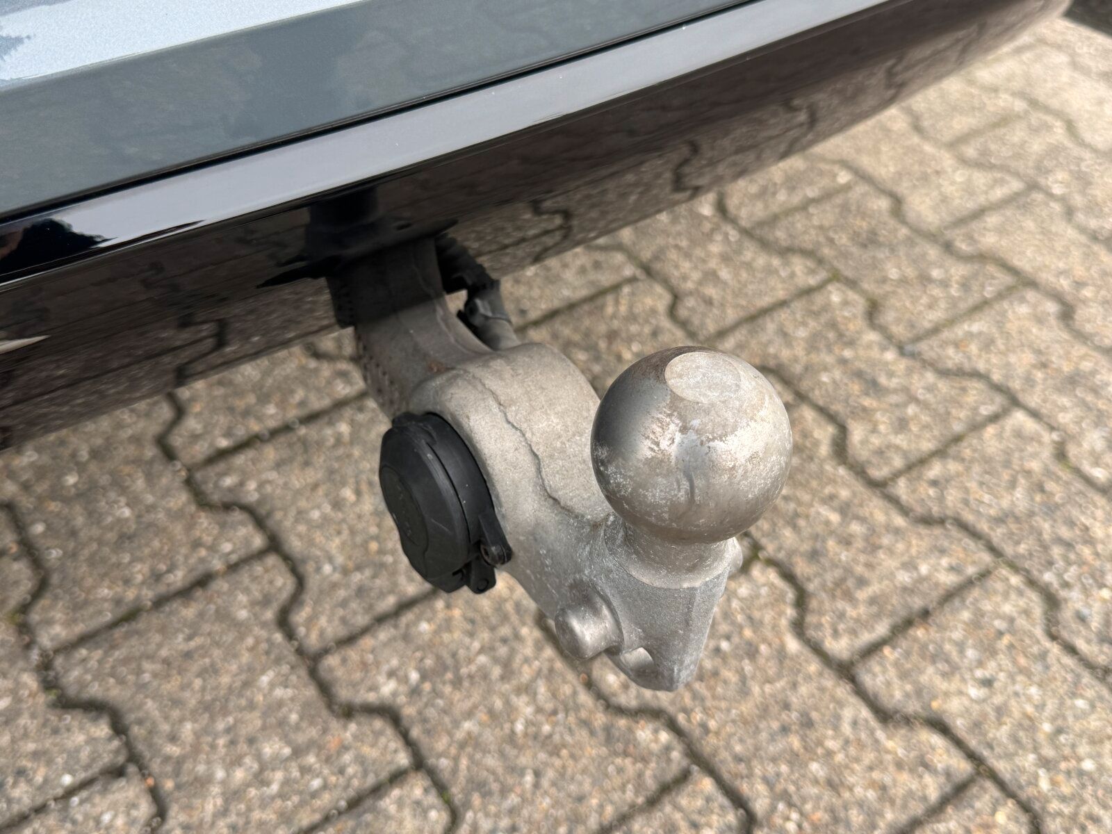 Volvo XC60 B4 AWD Plus Dark Keyless-Start/Autom./Klima