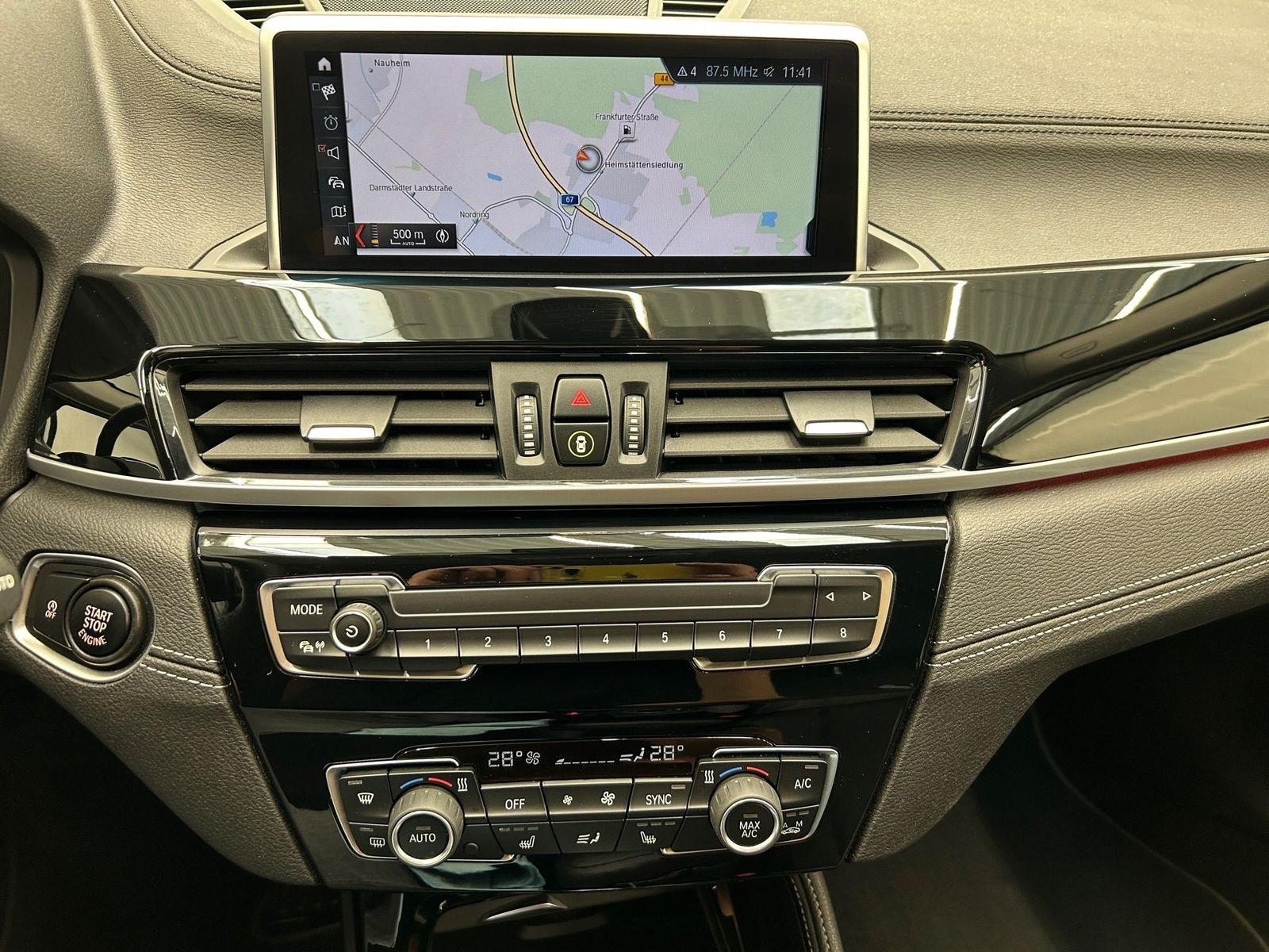 BMW X1 xDrive20i Sport Line - Samsaru's Car Outlet