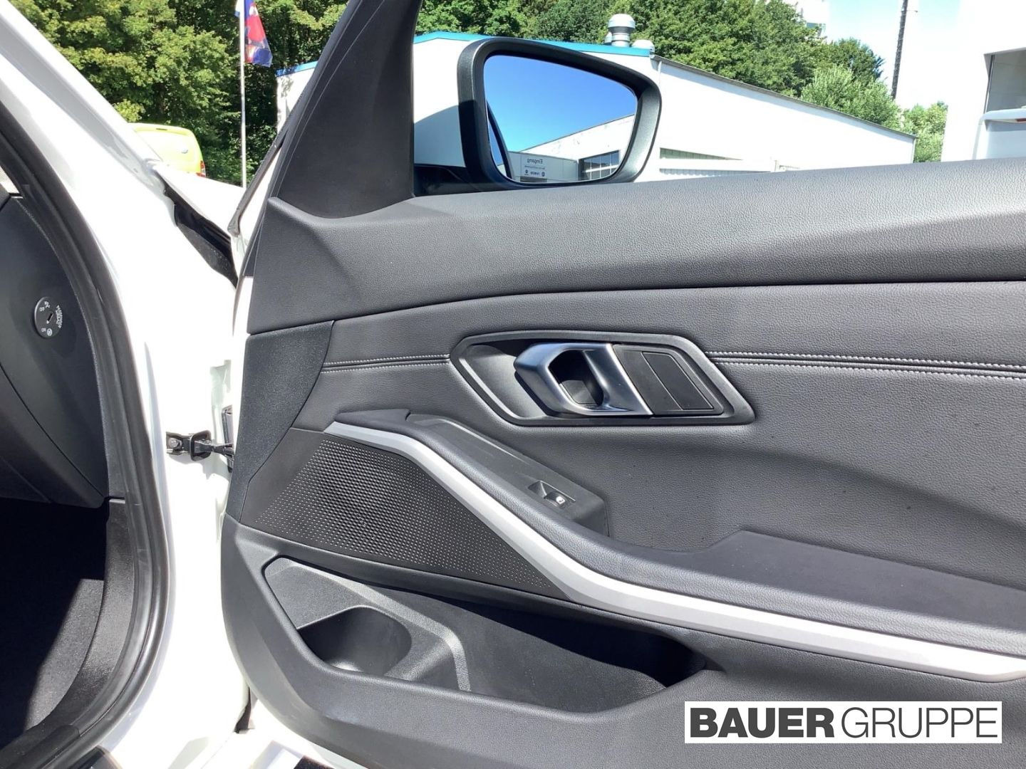 BMW 320 d - Samsaru's Car Outlet