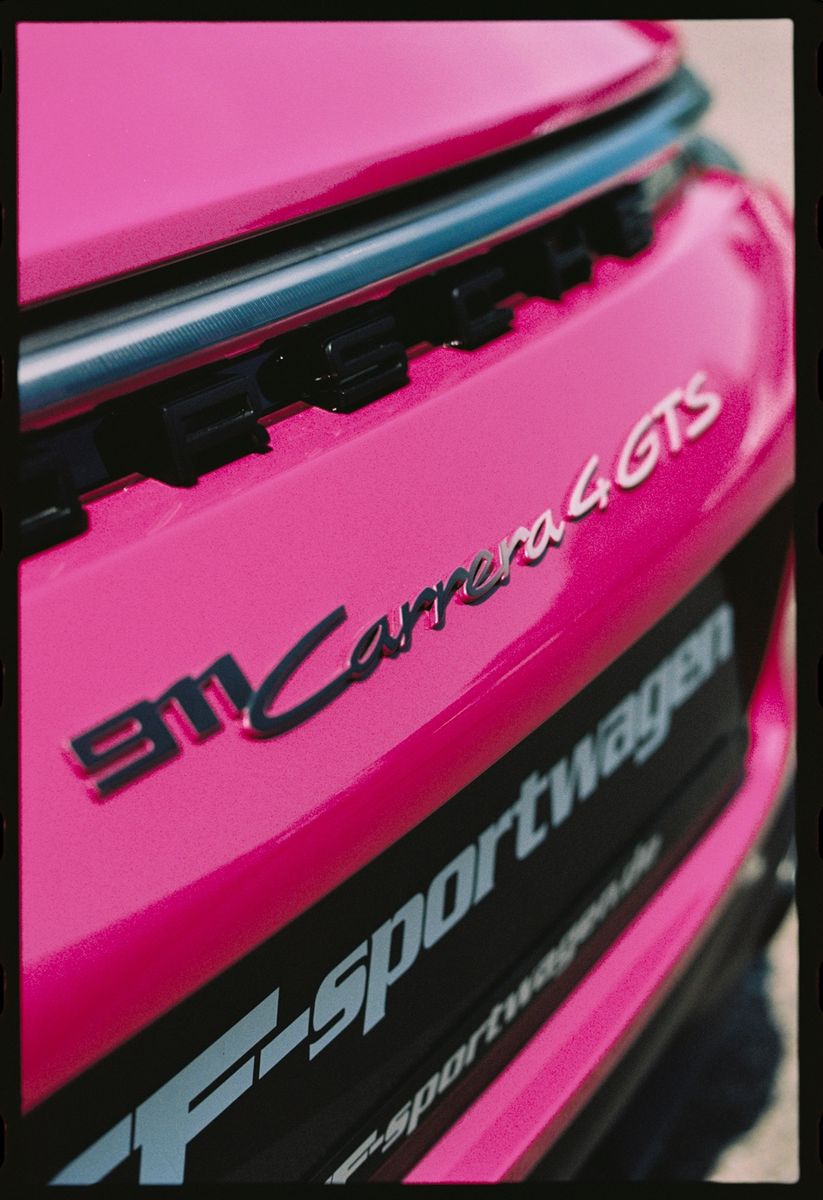 Porsche 992.1  4 GTS CABRIO PTS  LIFT HAL PCCB ExcManu