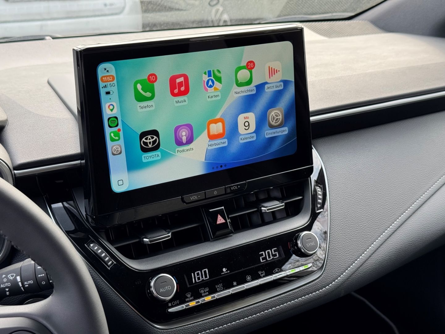 Toyota Corolla Touring Sports Hybrid Teamplayer / CarPl