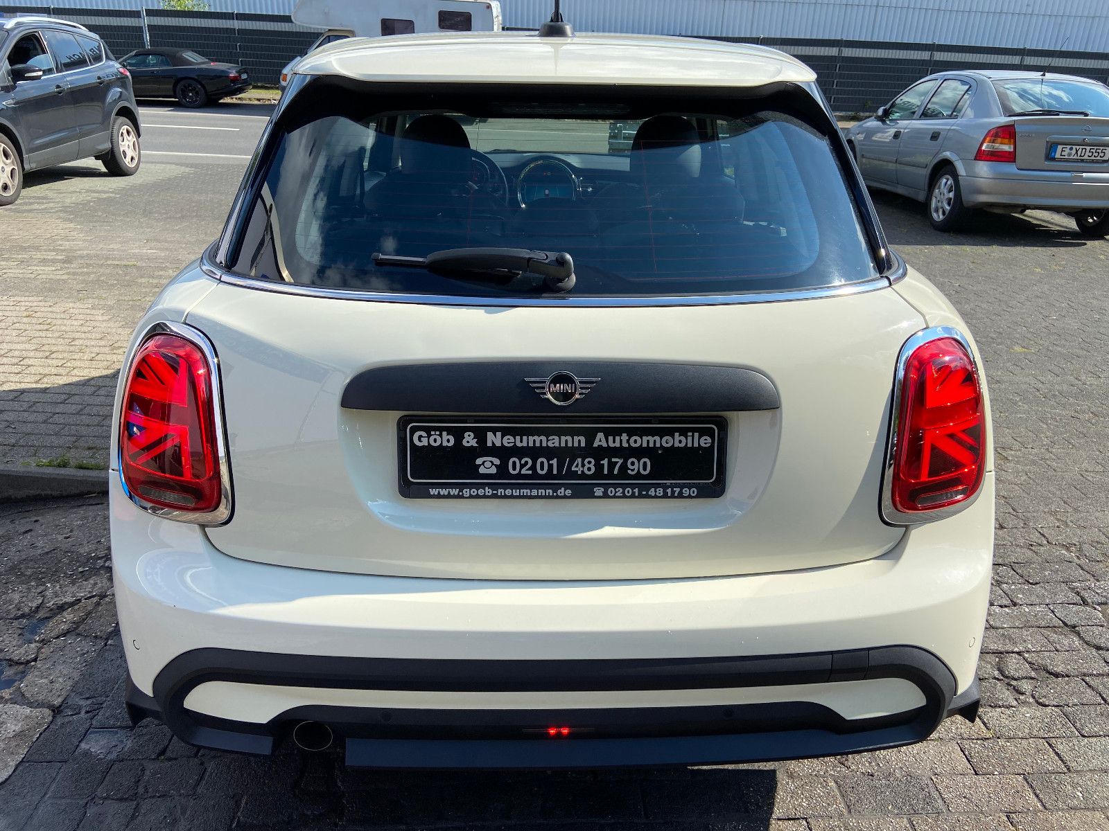 MINI One Classic - Samsaru's Car Outlet
