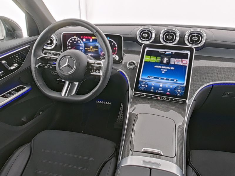 Mercedes-Benz GLC 300 d 4M AMG-Sport/Pano/AHK/Night/Distr/20'