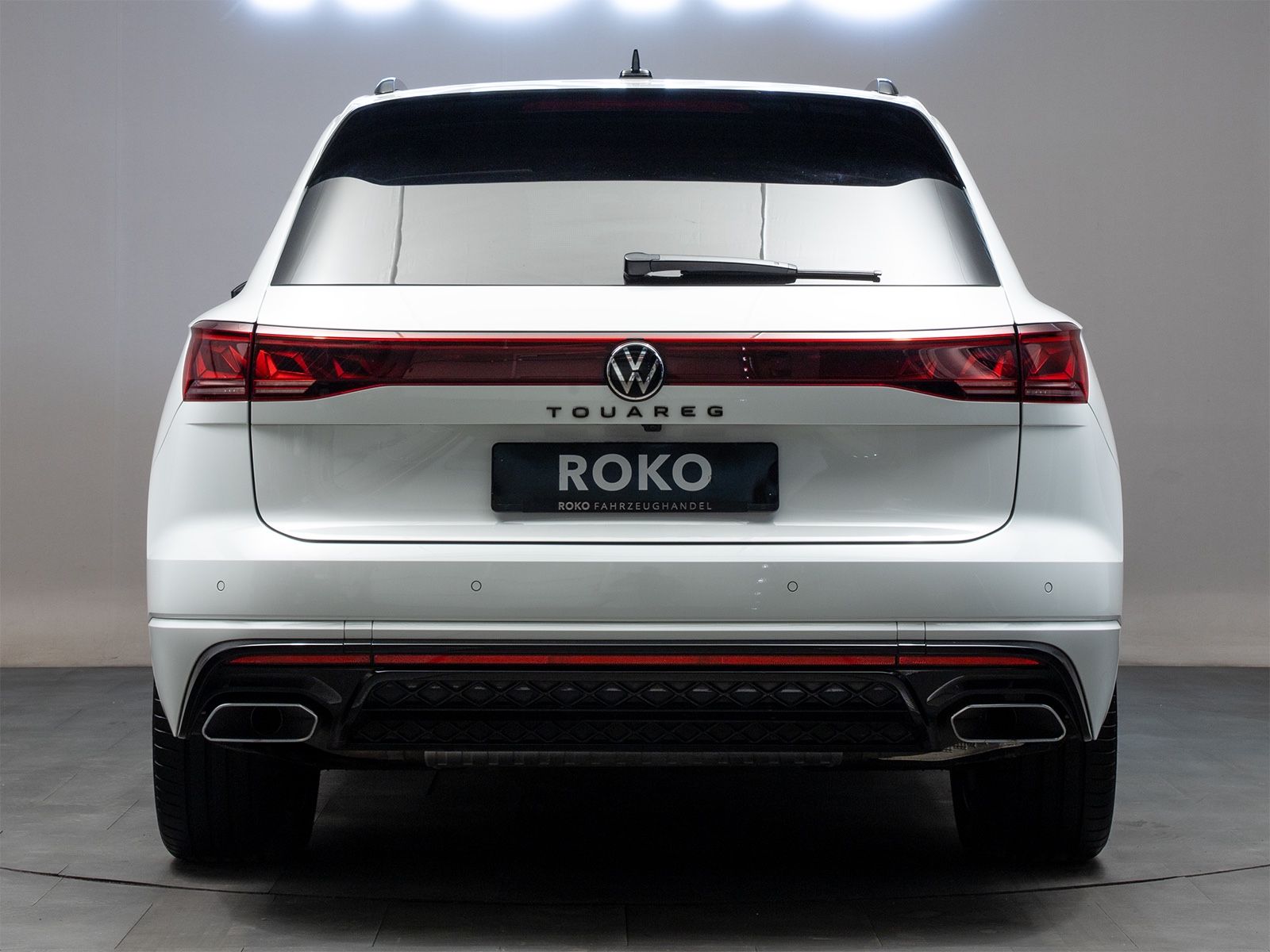 Volkswagen Touareg R-Line - Samsaru's Car Outlet