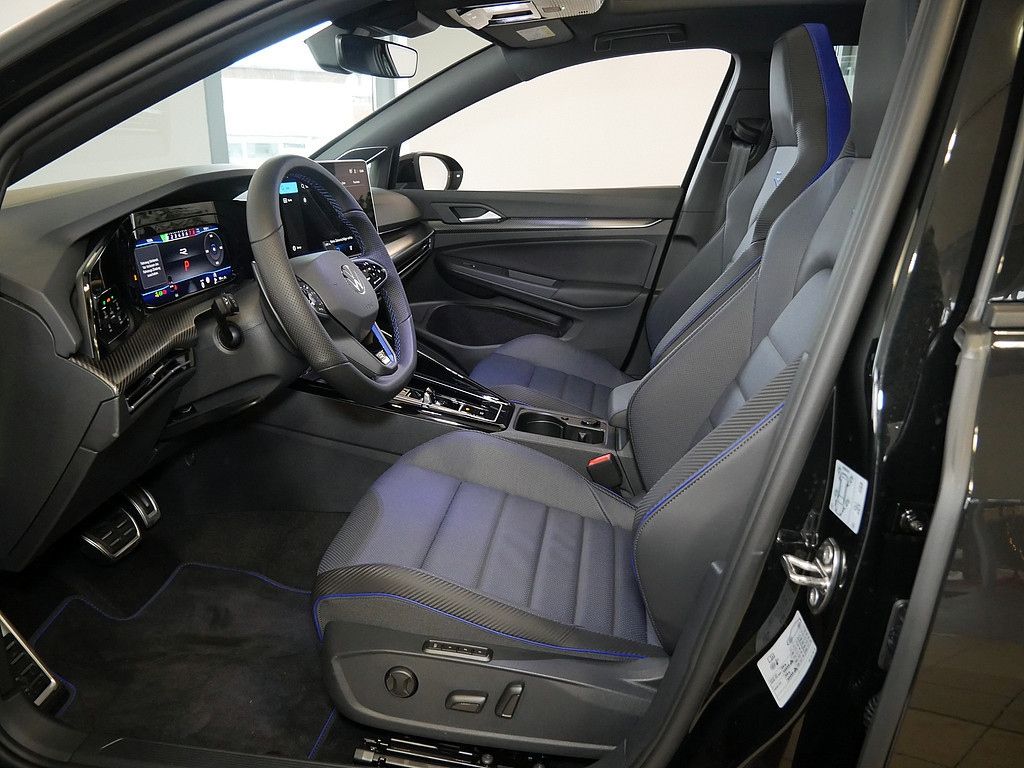 Volkswagen Golf Variant R 2.0 TSI 4Motion DSG PANO AHK MATR