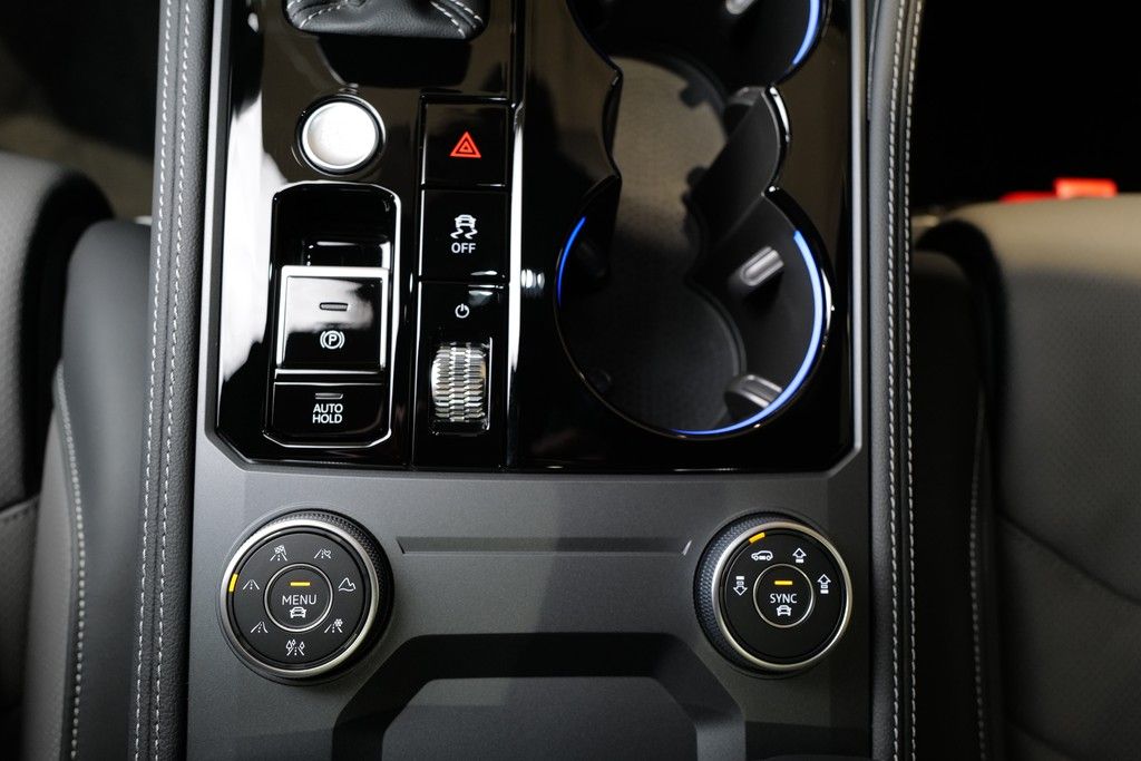 Volkswagen Touareg 3.0TDI R-Line Nachtsicht Dynaudio StdHz