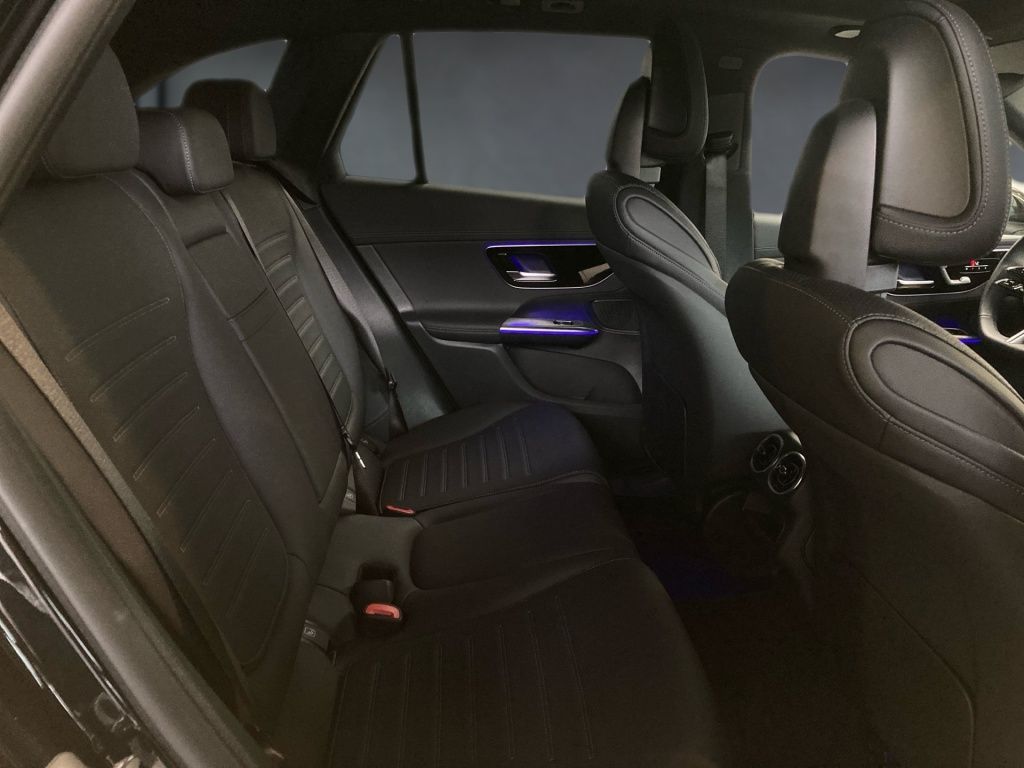 Mercedes-Benz GLC 220 d 4M AMG+Pano+AHK+Memory+Distronic+CarPl