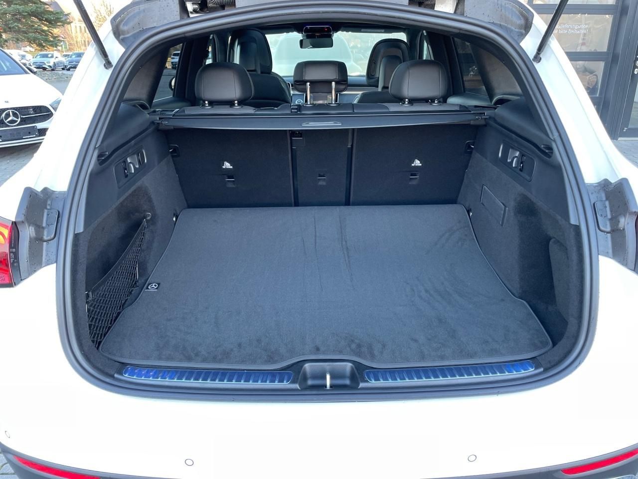 Mercedes-Benz GLC 220 d 4MATIC AVANTGARDE-EDTION - Samsaru's Car Outlet