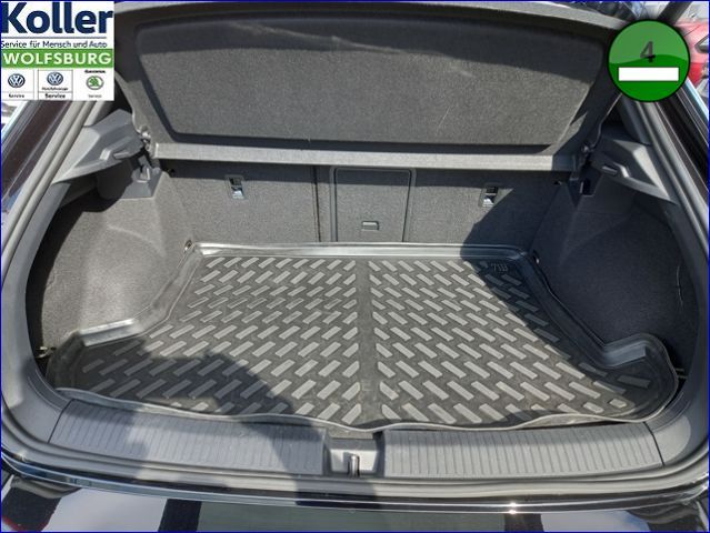 Volkswagen T-Roc 1.5 TSI DSG R-Line - Samsaru's Car Outlet