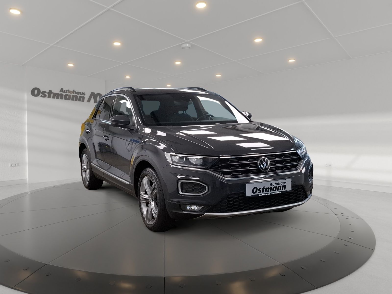 Volkswagen T-Roc 1.5 TSI Sport - Samsaru's Car Outlet