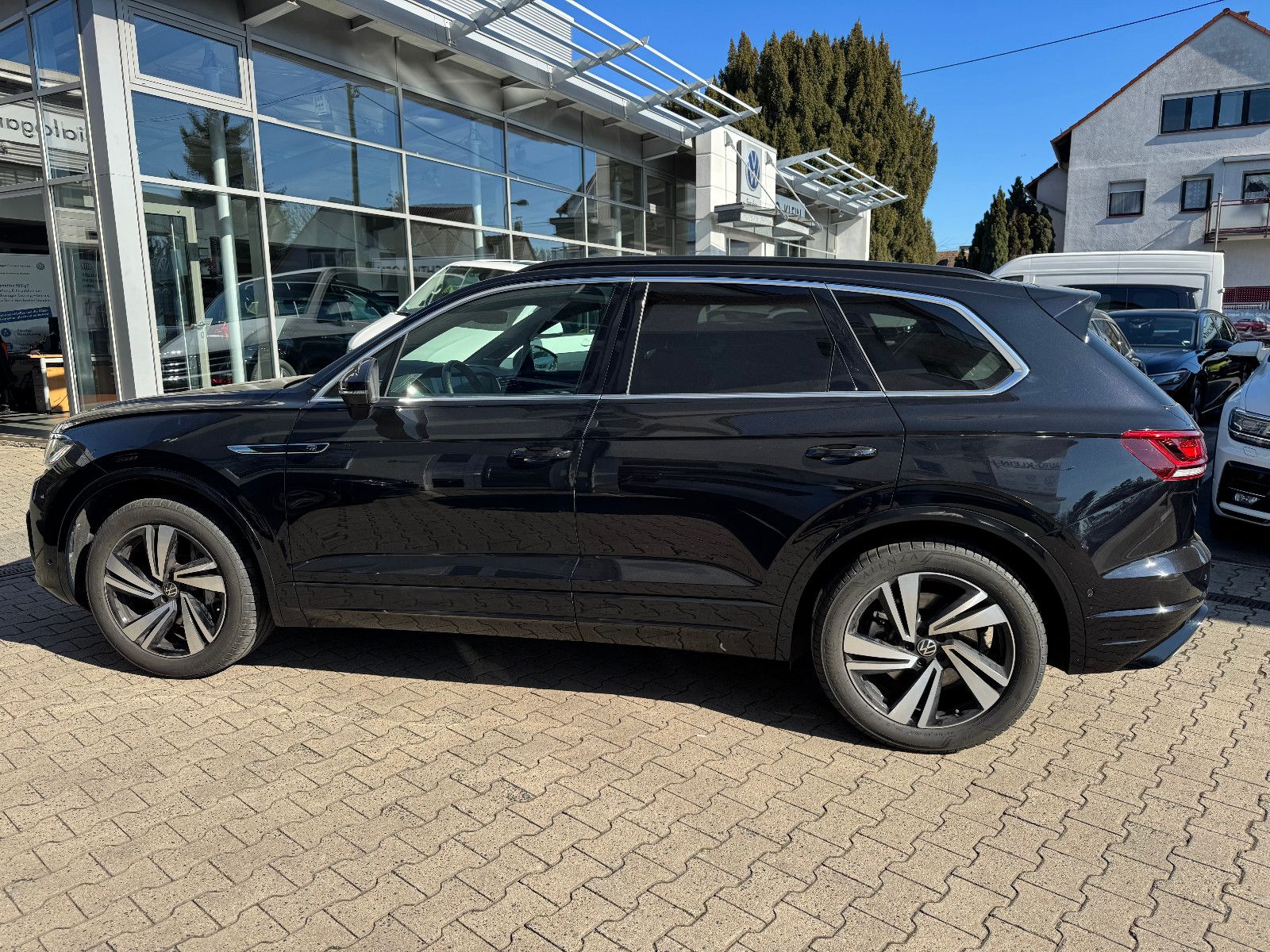 Volkswagen Touareg R-Line 3.0 V6 TSI 4MOTION -Vollausstatt.