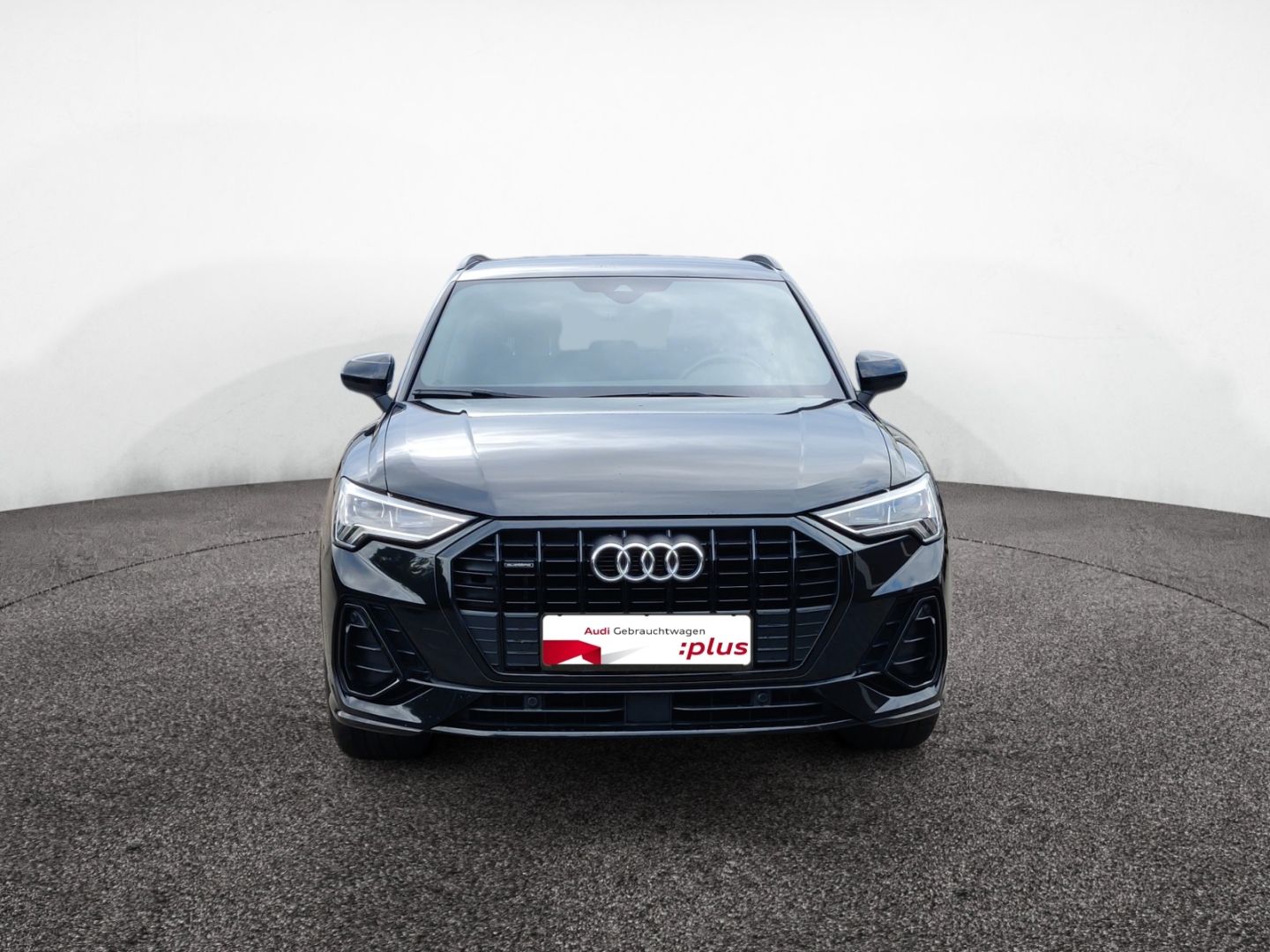 Audi Q3 40 TDI quattro S line - Samsaru's Car Outlet
