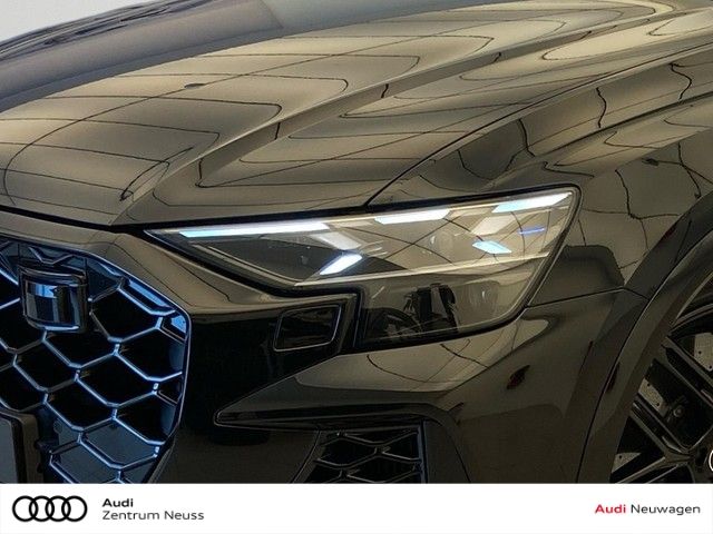 Audi RSQ8 SUV performance quattro tiptronic ab April