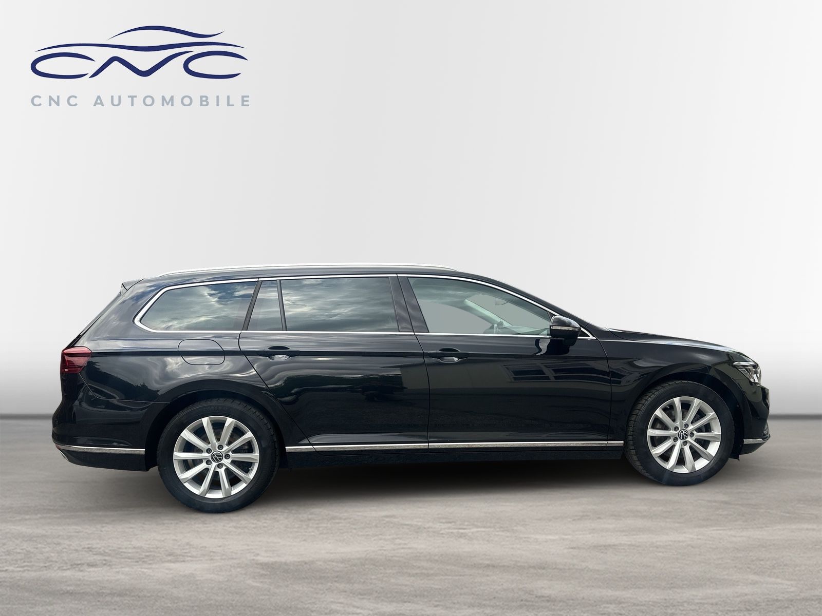 Volkswagen Passat Variant DSG Elegance - Samsaru's Car Outlet