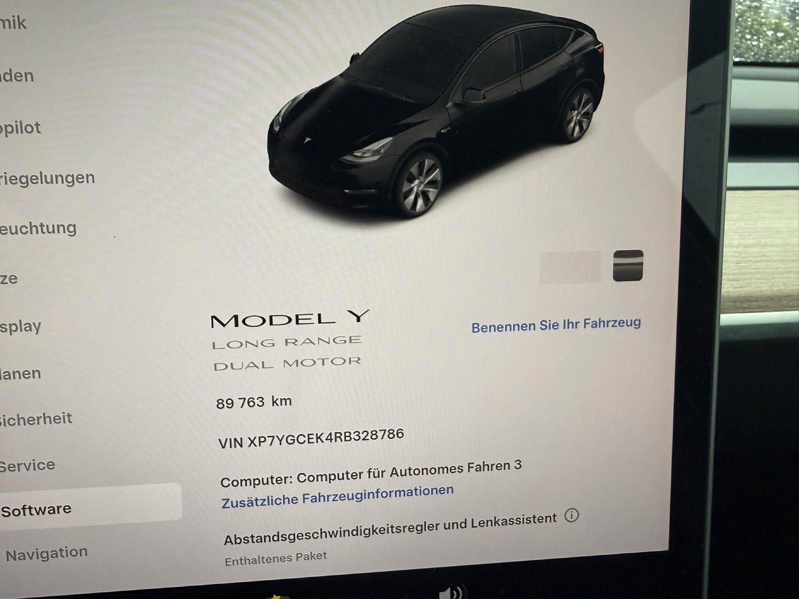 Tesla Model Y Long Range Dual AWD 8-FACH+AHK