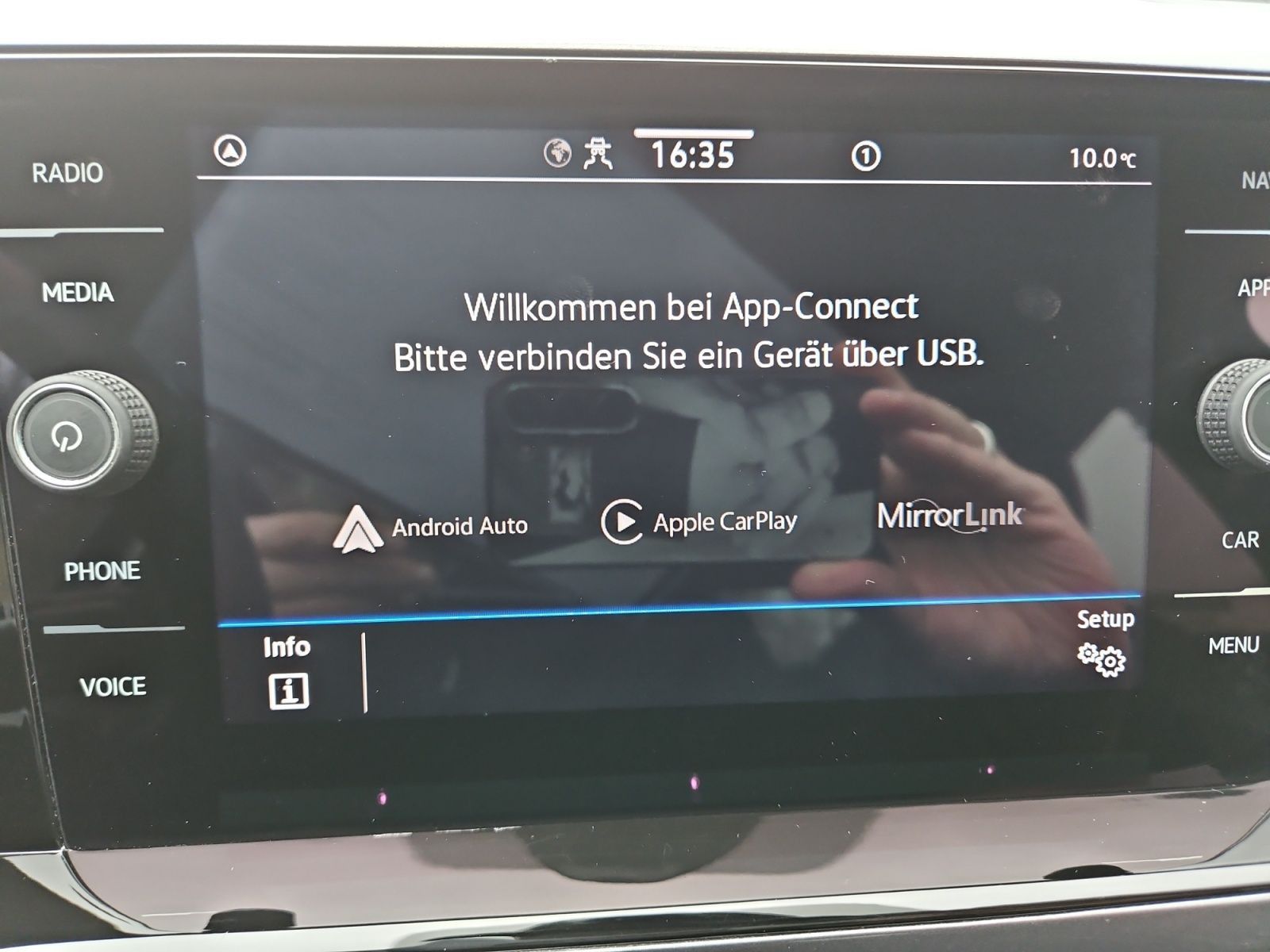Volkswagen Polo 1.0 TSI Style DSG - Samsaru's Car Outlet