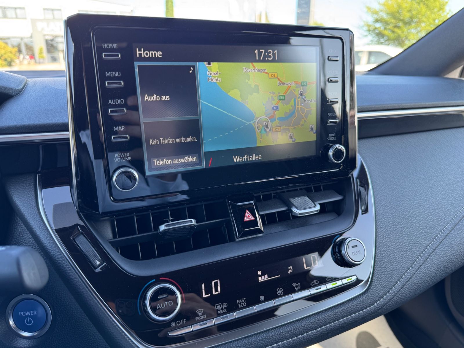 Toyota Corolla Hybrid - Samsaru's Car Outlet