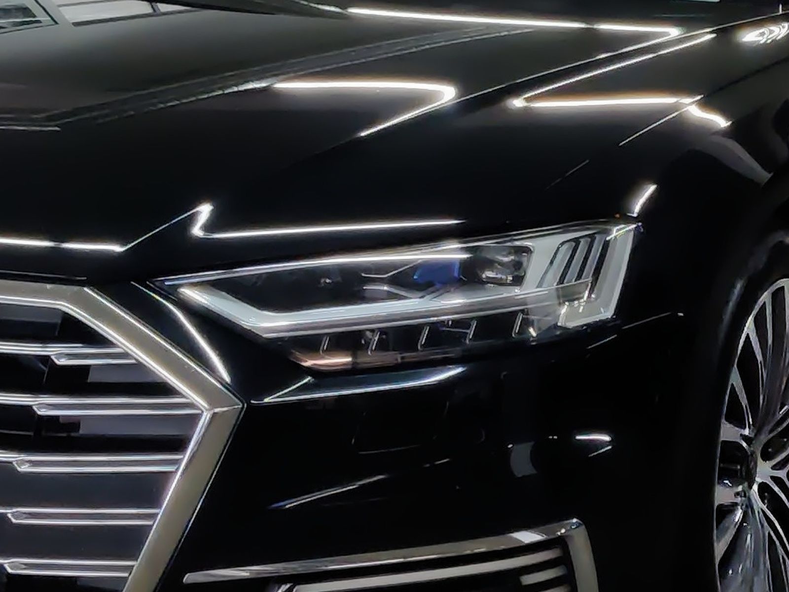 Audi A8 60 TFSI e quattro - Samsaru's Car Outlet