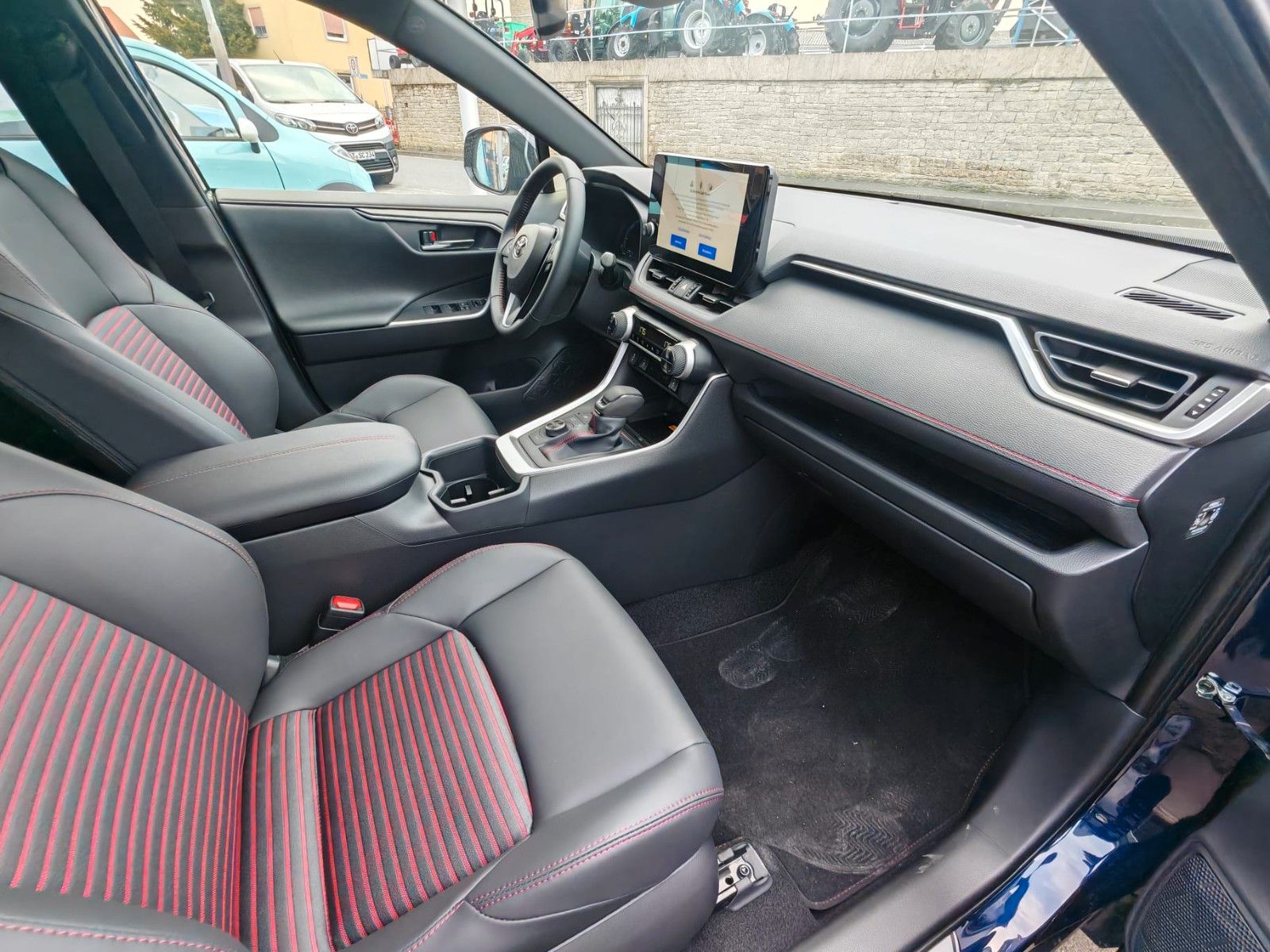 Toyota RAV 4 Plug-in Hybrid 4x4 Teamplayer Neu