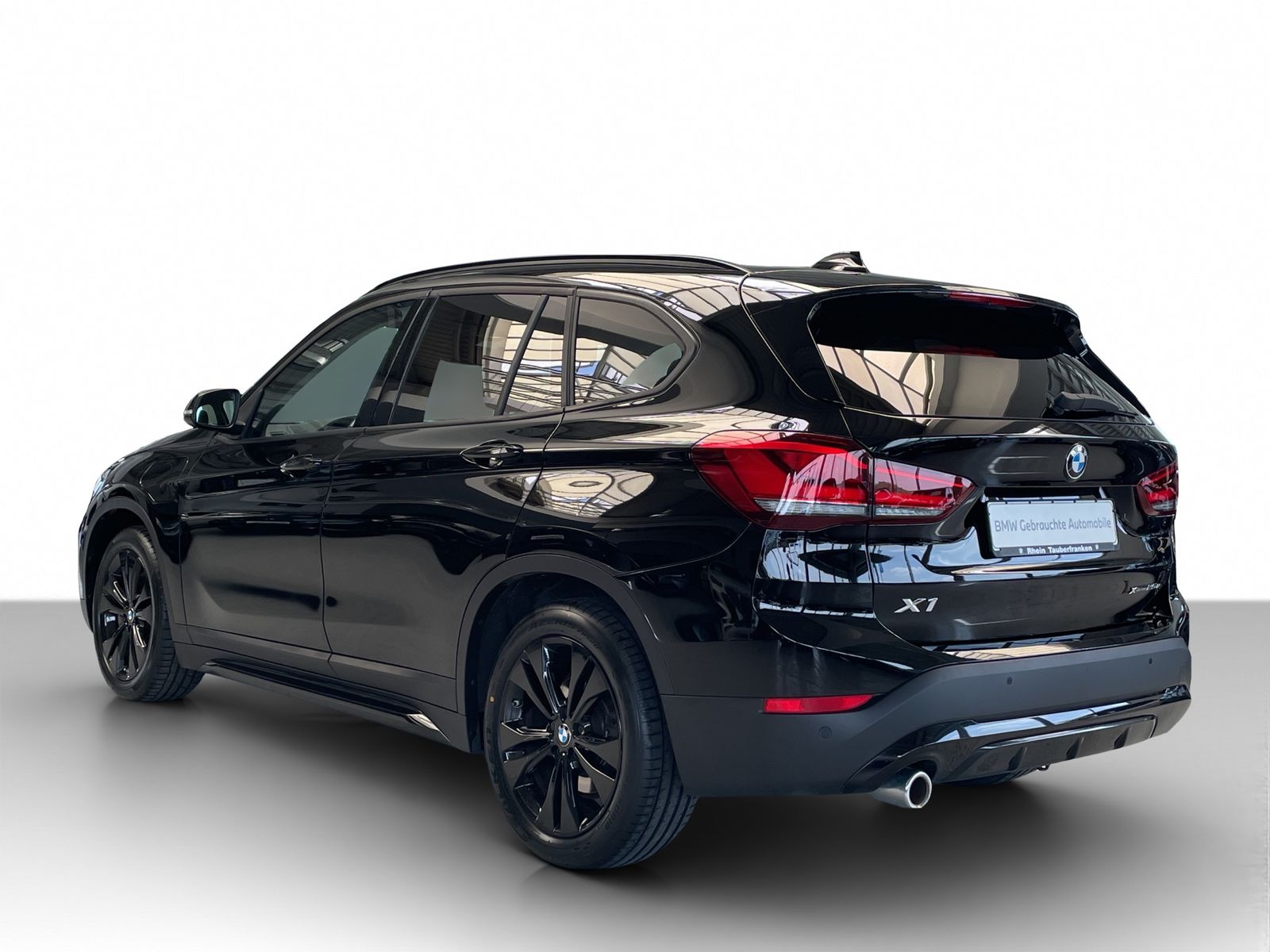 BMW X1 xDrive25e Sport Line - Samsaru's Car Outlet