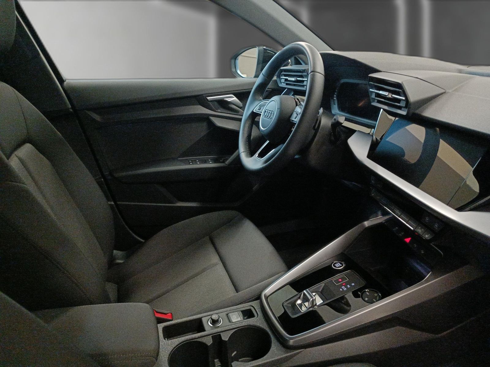 Audi A3 Limousine 35 TFSI Adv. S tronic - Samsaru's Car Outlet