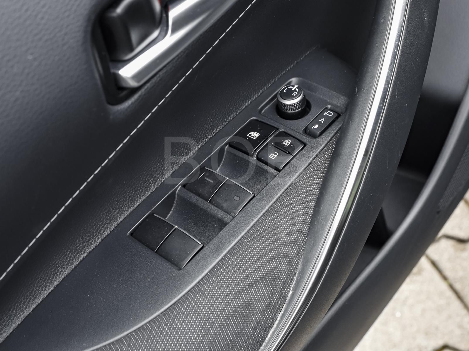 Toyota Corolla 1.8 Hybrid Comfort - Samsaru's Car Outlet