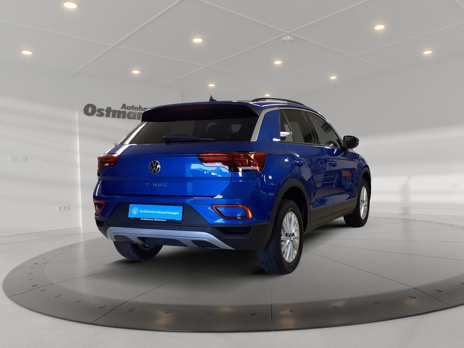 Volkswagen T-Roc 1.0TSI Life - Samsaru's Car Outlet