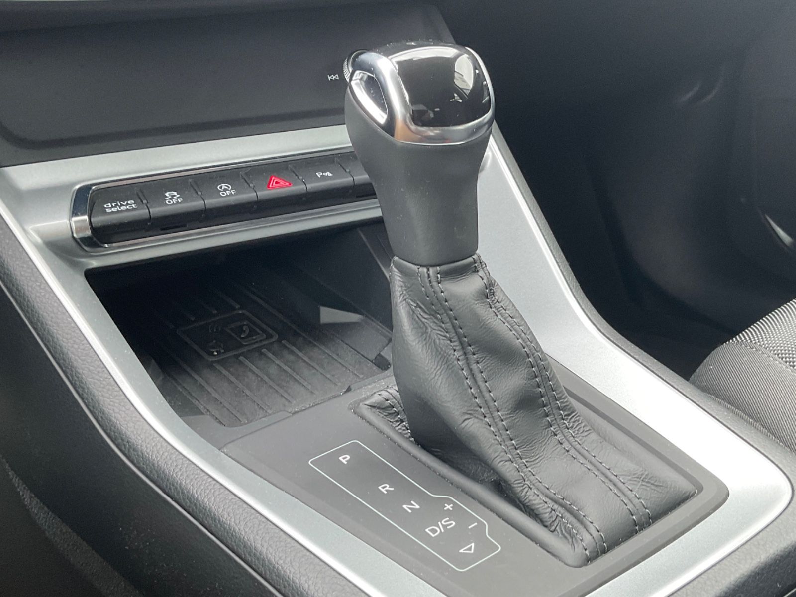 Audi Q3 SB 35 TDI quattro S line ACC DAB Optik ViCo