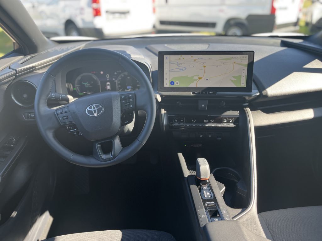 Toyota C-HR 1.8 Hybrid - Samsaru's Car Outlet