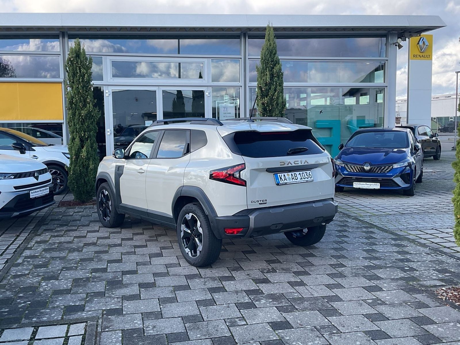 Dacia Duster Dacia Extreme HYBRID 140 - Samsaru's Car Outlet