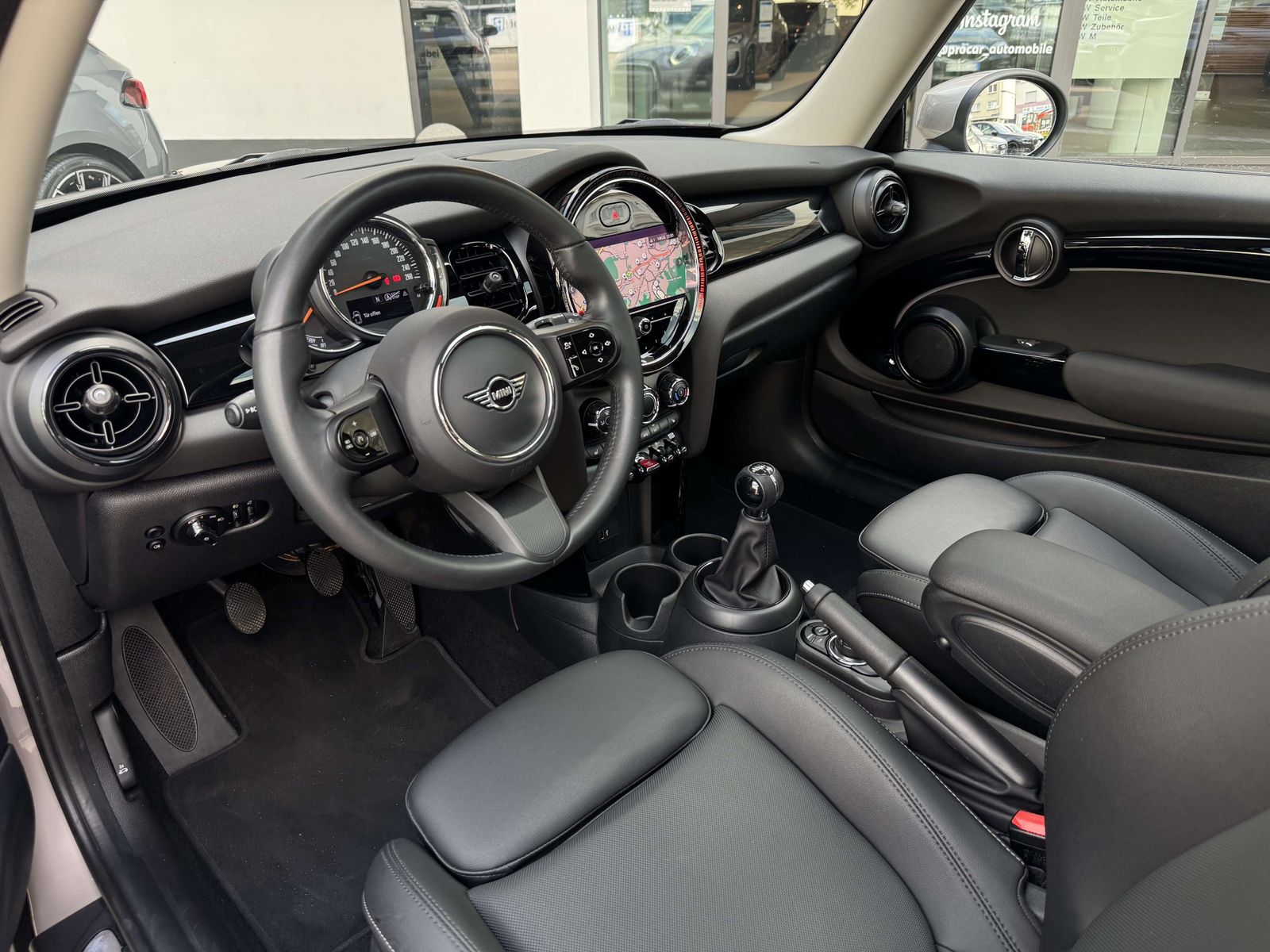 MINI One 3-Türer - Samsaru's Car Outlet