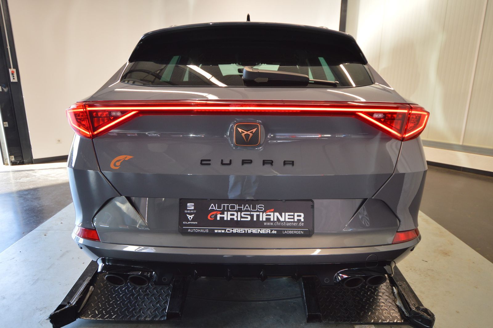 Cupra Formentor VZ 2.0 TSI 4Drive - Samsaru's Car Outlet