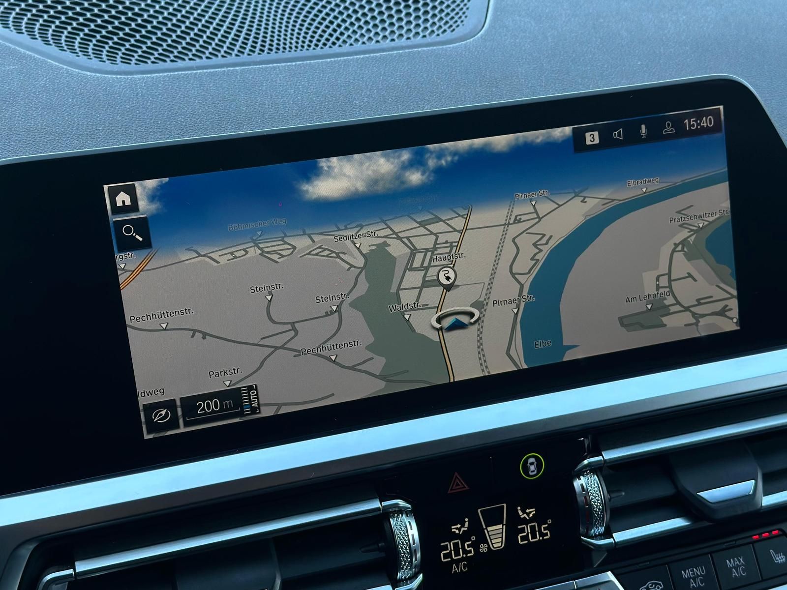 BMW 330e Touring M SPORT PAKET - Samsaru's Car Outlet